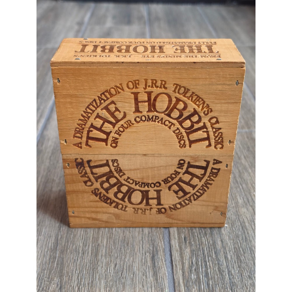The Hobbit JRR Tolkien Dramatization 4 CD Set Wooden Crate Soundelux Mind's Eye